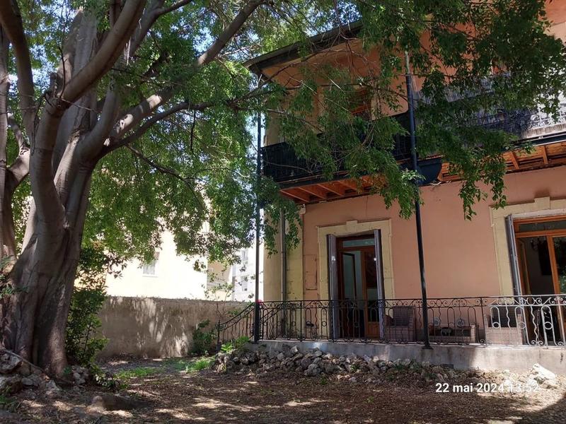 Maison de ville - 165 m² - 5 pièces