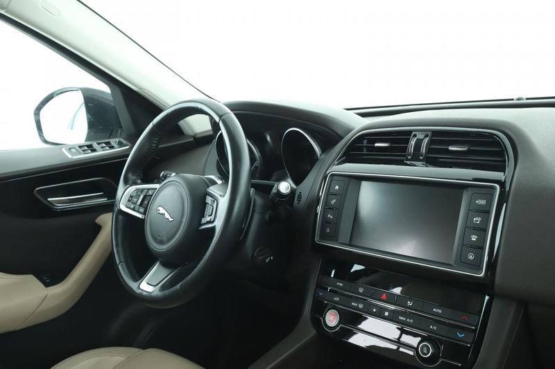 Jaguar F-Pace 2.0 d Prestige 4x4 Bva8 180 ch