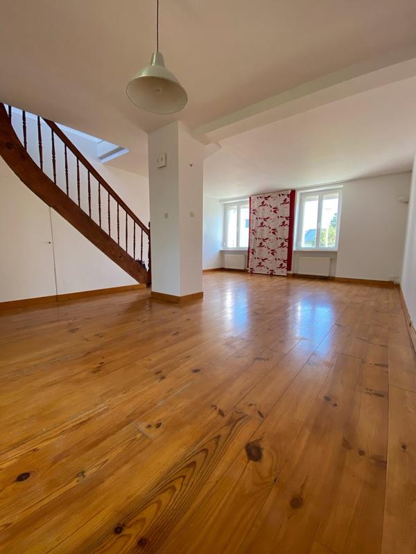 Maison ancienne - 90 m² - 4 pièces