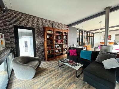 Maison - 218 m² - 7 pièces