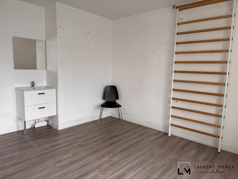 Local d'activités - 117 m²