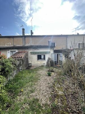 Maison traditionnelle - 100 m² - 4 pièces