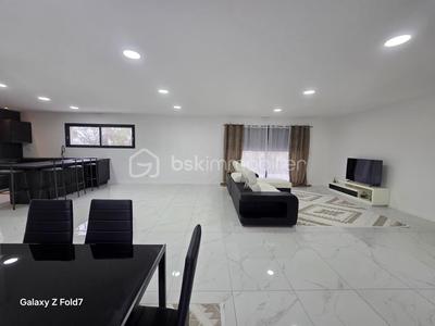 Maison - 145 m² - 5 pièces