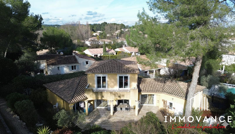 Maison - 138 m² - 5 pièces