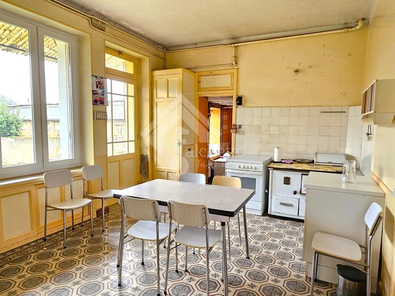 Maison de village - 230 m² - 12 pièces