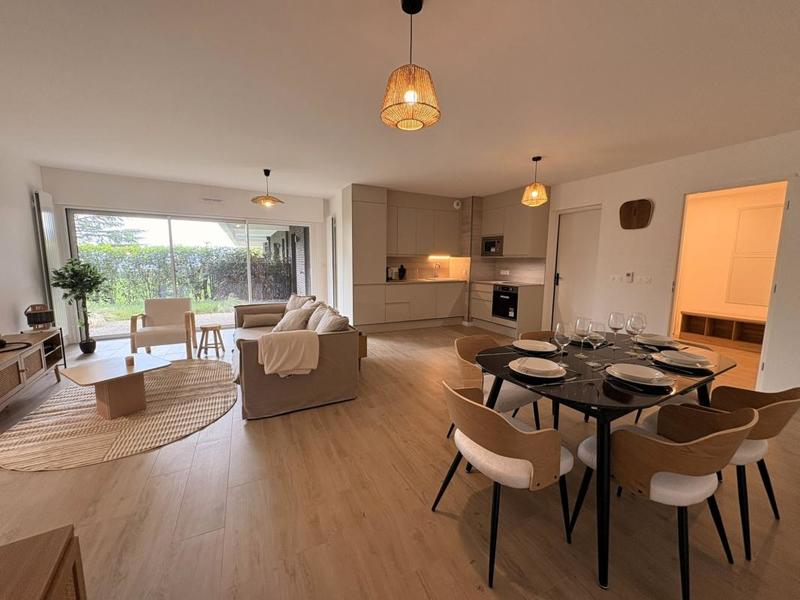 Appartement ancien - 114 m² - 4 pièces