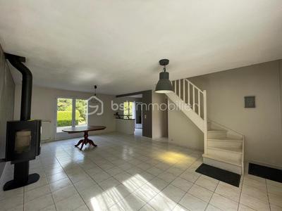 Maison - 111 m² - 5 pièces