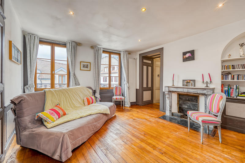 Maison de ville - 280 m² - 10 pièces