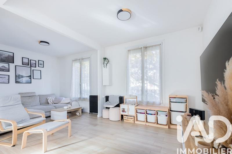 Maison - 90 m² - 5 pièces