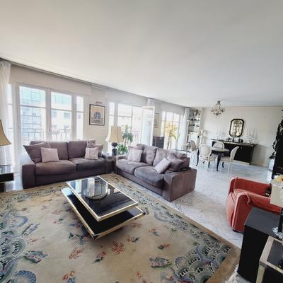 Appartement - 98 m² - 4 pièces