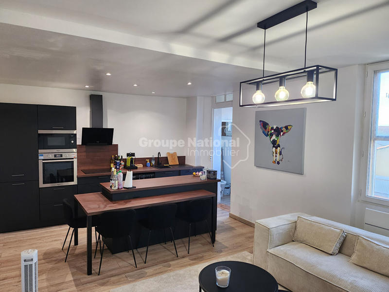 Appartement - 65 m² - 3 pièces