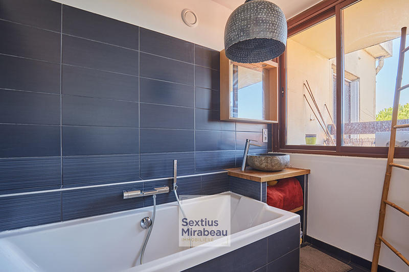 Appartement - 110 m² - 5 pièces