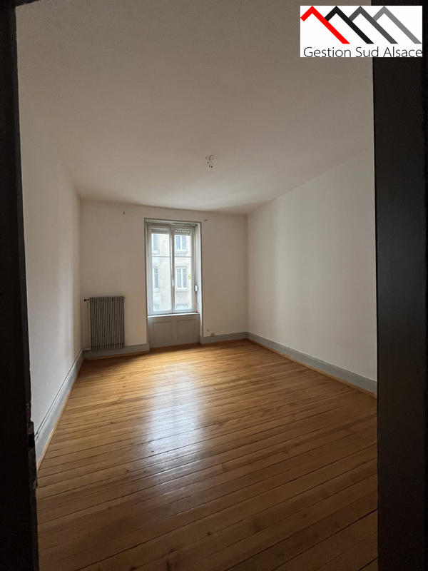 Appartement - 90 m² - 4 pièces
