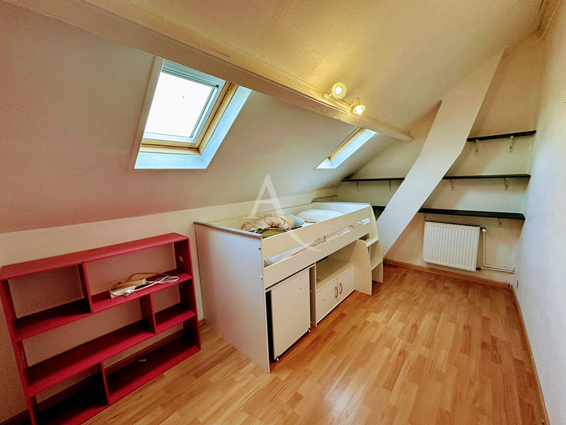 Maison - 87 m² - 5 pièces