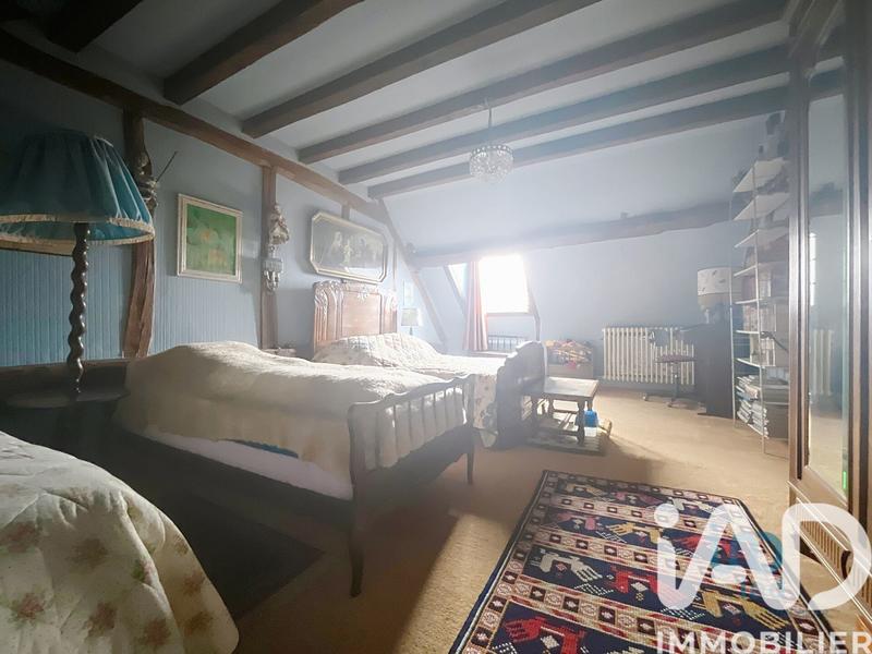 Maison - 155 m² - 9 pièces