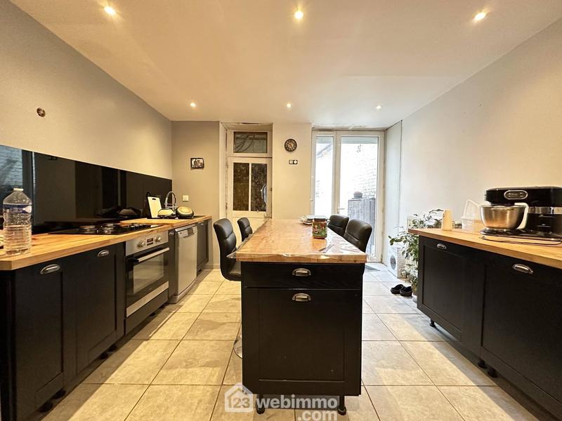 Maison - 144 m² - 5 pièces