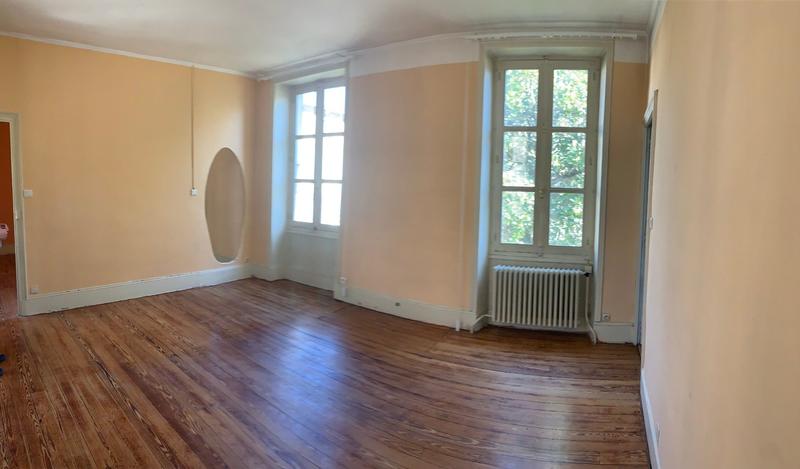 Maison - 600 m² - 18 pièces