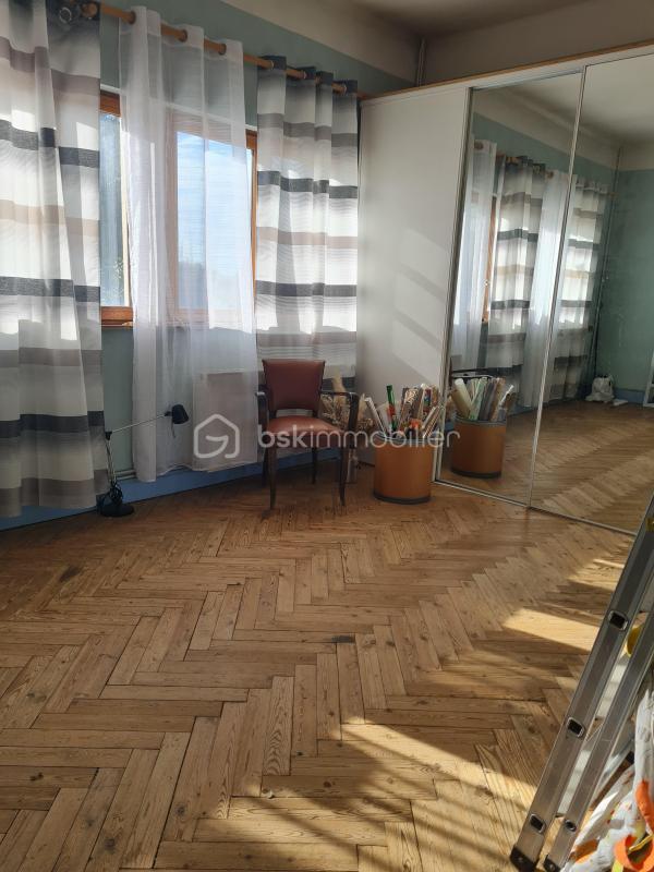 Maison - 141 m² - 5 pièces