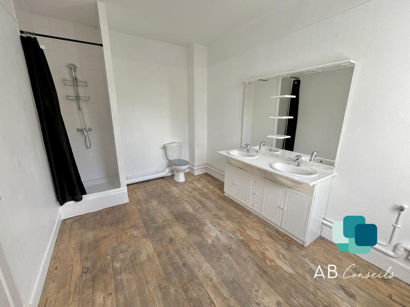 Maison - 75 m² - 5 pièces