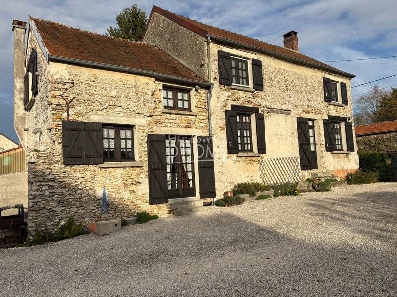 Maison en pierre - 140 m² - 5 pièces