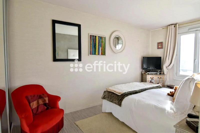 Appartement - 80 m² - 4 pièces