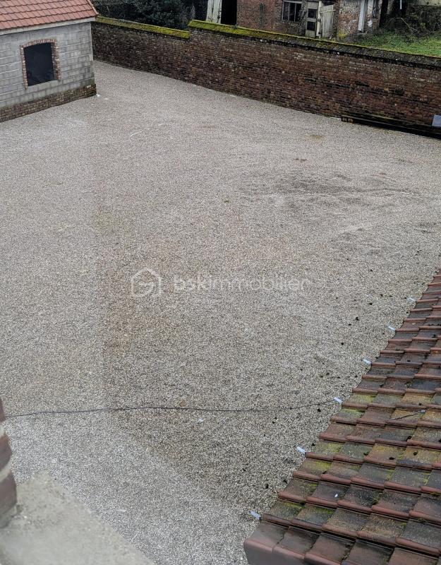 Corps de ferme - 250 m² - 8 pièces