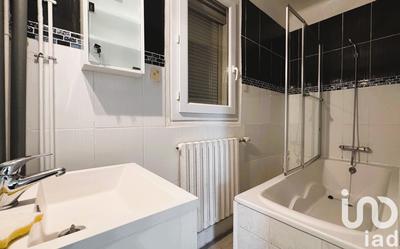 Maison - 74 m² - 4 pièces