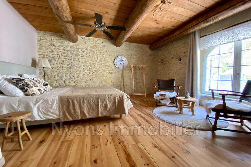 Maison de village - 375 m² - 10 pièces