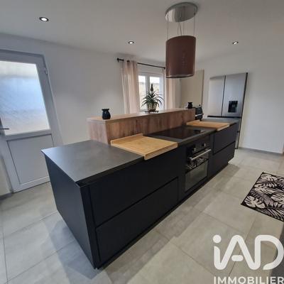 Maison - 85 m² - 3 pièces