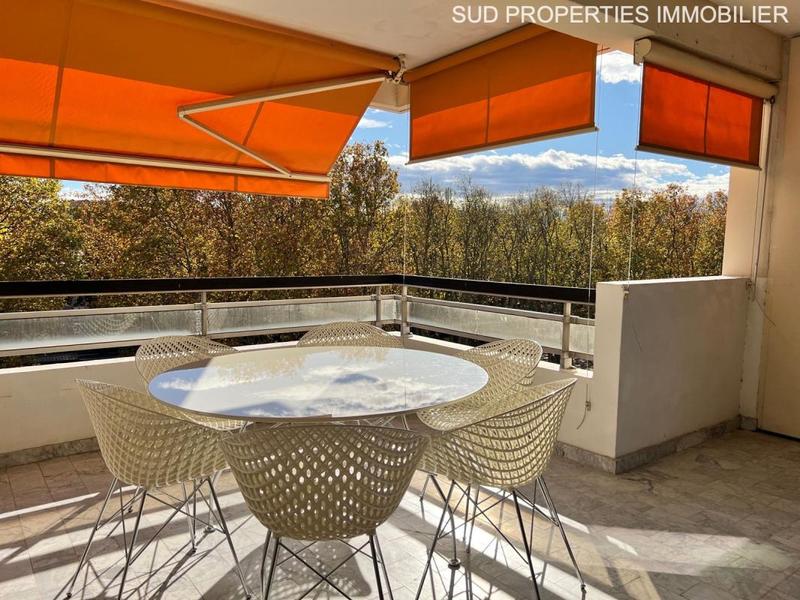 Appartement - 85 m² - 3 pièces