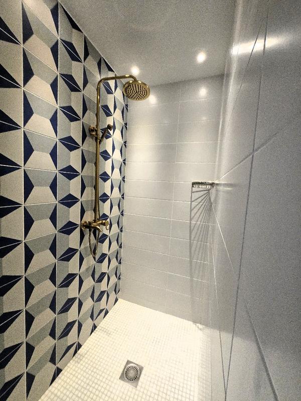 Maison - 206 m² - 7 pièces