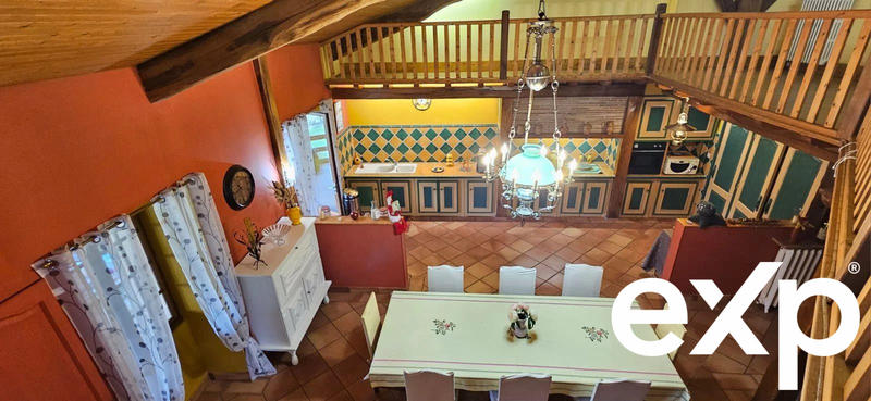 Maison - 410 m² - 11 pièces