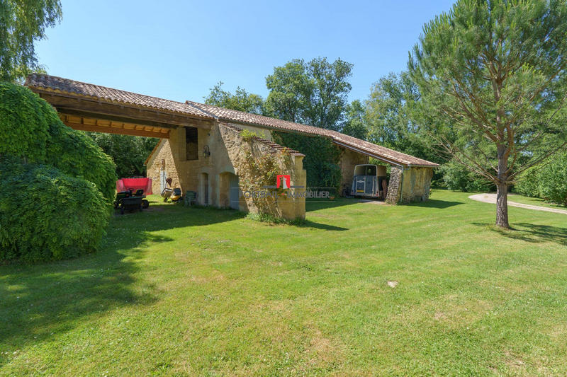 Maison - 272 m² - 7 pièces