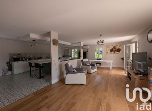 Maison - 166 m² - 7 pièces