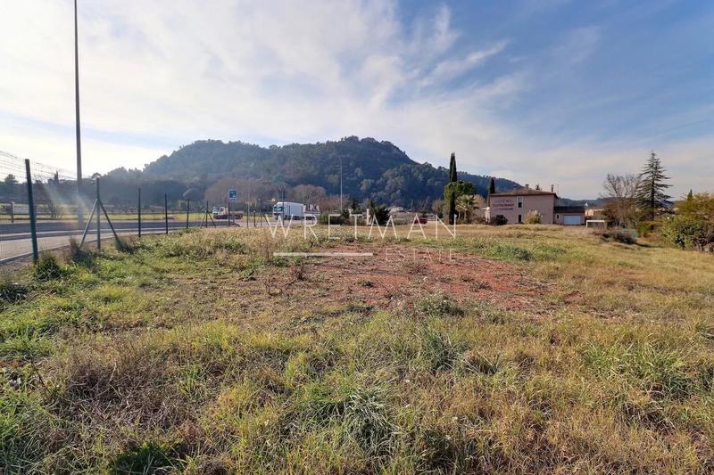 Propriété - 560 m² - 15 pièces