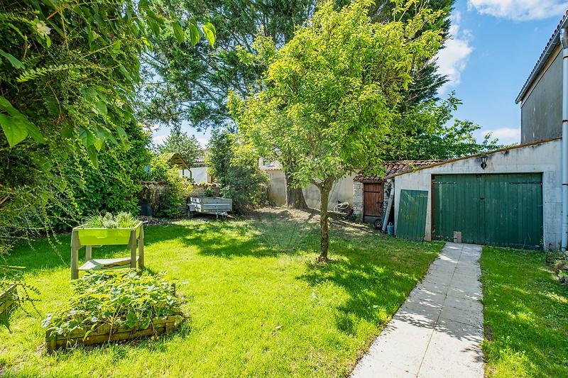 Maison - 121 m² - 5 pièces