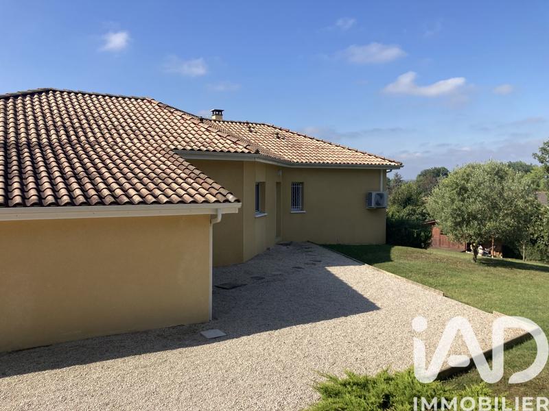 Maison - 140 m² - 6 pièces