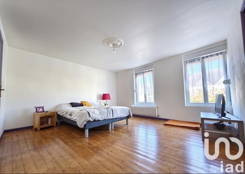 Maison - 212 m² - 6 pièces