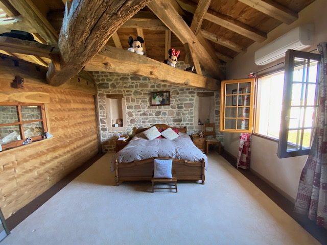 Maison - 264 m² - 7 pièces