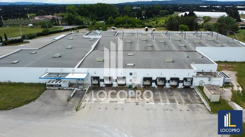 Local d'activité / Entrepôt - 14 880 m²