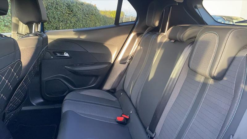 Peugeot 2008 1.2 PureTech 130 Eat8 Allure - Automatique