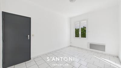 Maison - 64 m² - 3 pièces