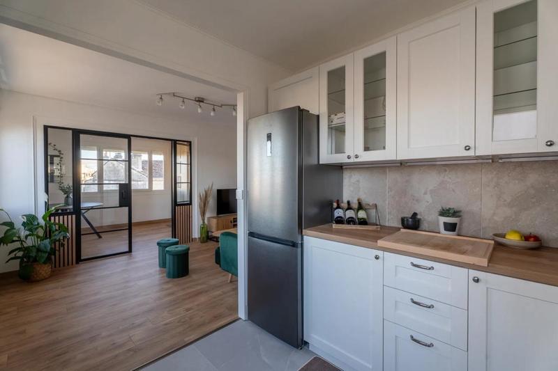 Appartement - 56 m² - 3 pièces