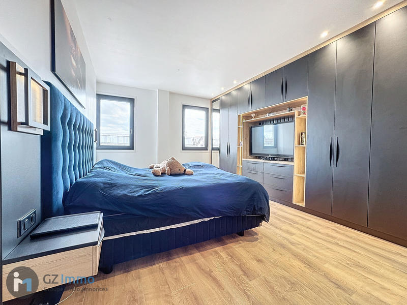 Appartement - 150 m² - 5 pièces