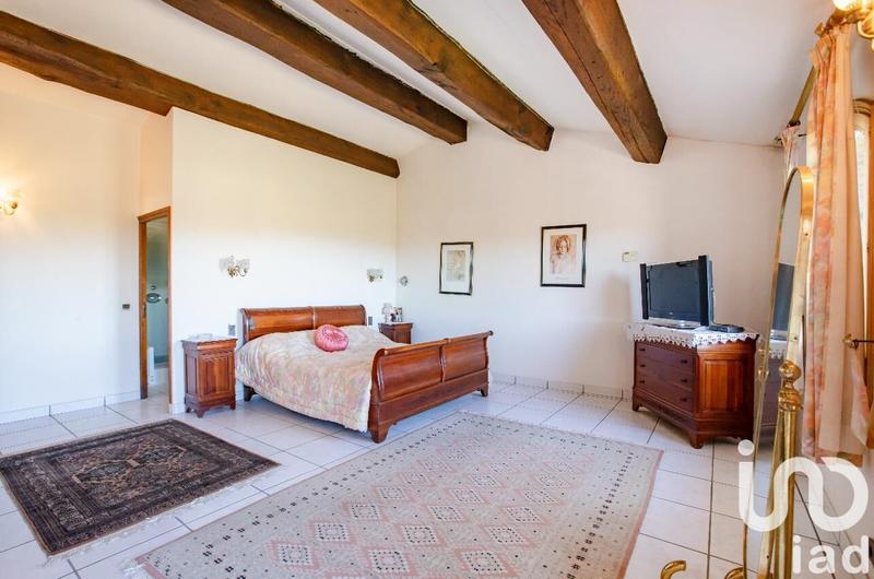 Maison - 497 m² - 15 pièces