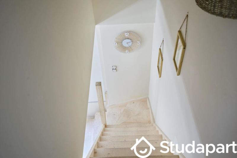 Chambre - 9 m² - 1 pièce