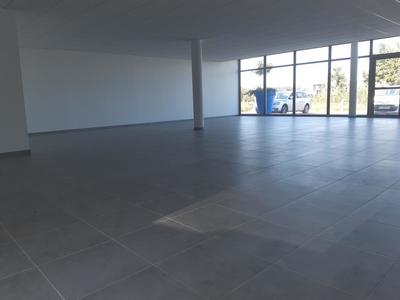 Local d'activité / Entrepôt - 130 m²