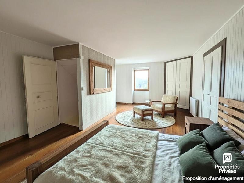 Maison - 245 m² - 9 pièces