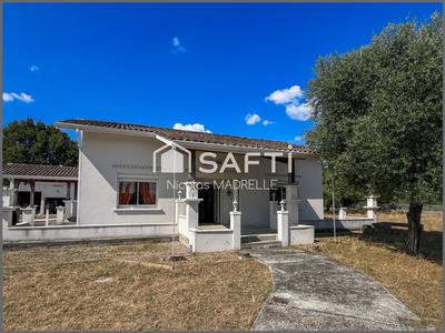 Maison - 200 m² - 7 pièces