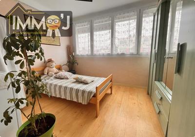 Appartement - 67 m² - 4 pièces